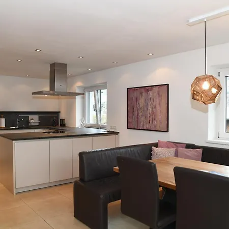 Held Hotel Fuegen
