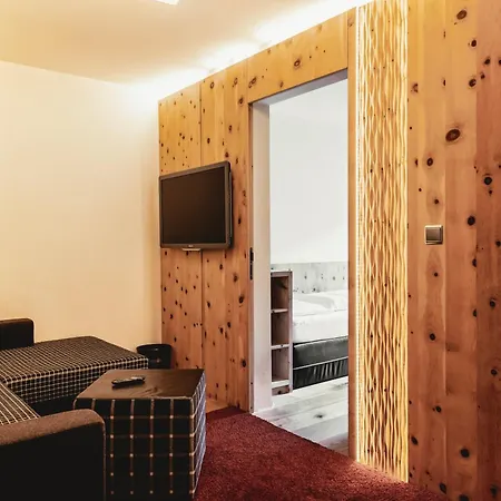 Hotel Held