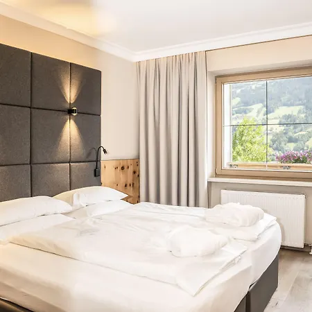 Held - Hotel&spa , 4 Sterne Superior, Zillertal Hotel 4*