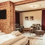 Held Otel