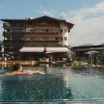 Hotell Held 4*