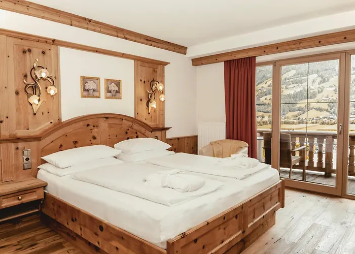 Held - Hotel&spa , 4 Sterne Superior, Zillertal Hotel 4*