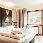 Hotel Held Fügen